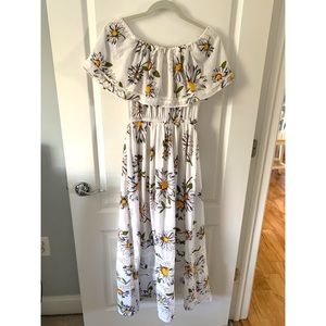 Daisy Flair Frilling Off-shoulder Maxi Dress